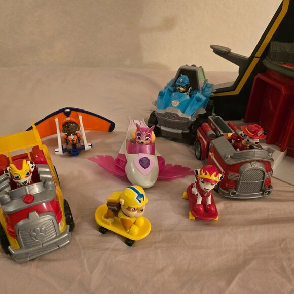 Paw patrol used Mighty tower - Picture 3 of 5